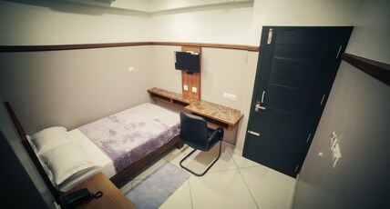 iCon residency Room Type - Standard Budget Single Ac Room