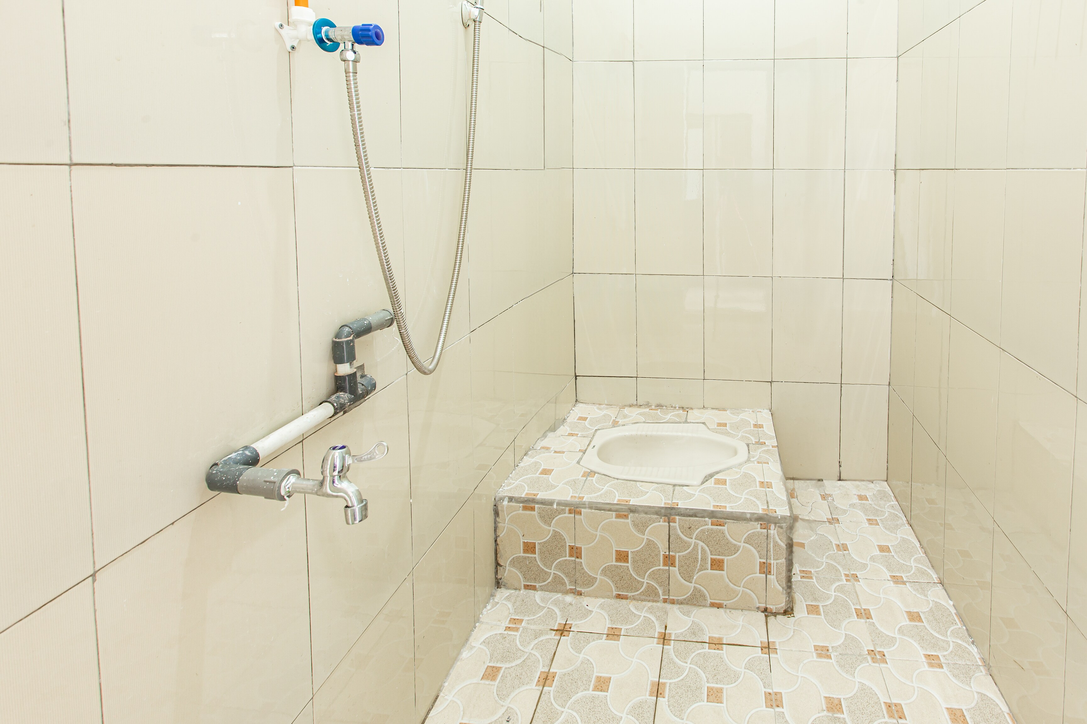 Hotel O Delta Bnb Residence Syariah - Tap to explore photos