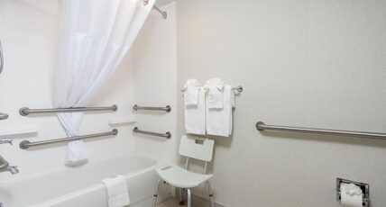 Holiday Inn Express & Suites Carrollton Room Type - 2 Queen Standard Comm Mobil Access Tub