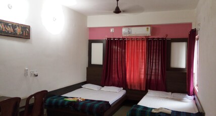 Hotel Manas Room Type - 4 beded Executive AC room