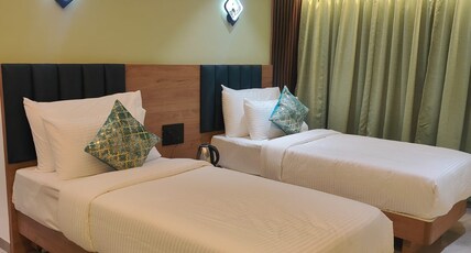 Hotel Vaishnavi Heights Room Type - Executive Twin AC Room