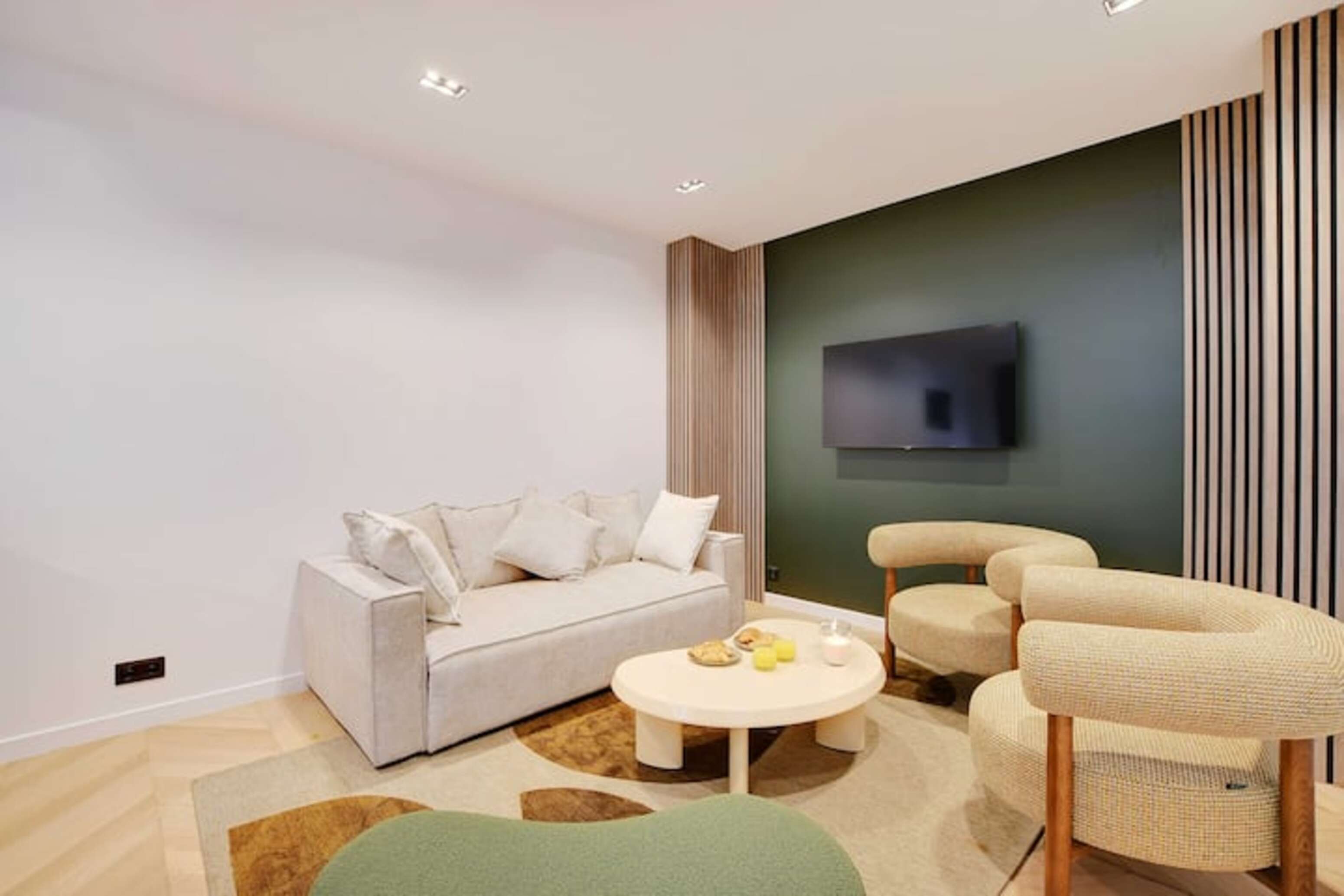 Elegant apartment - 2BR/6P - Le Marais - 1 - Tap to explore photos