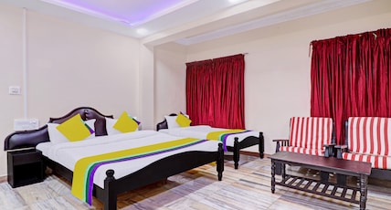Itsy Hotels Hill Town, 500 Mtrs From Madikeri Fort Room Type - Deluxe Family Room Itsy Hotels Hill Town, 500 Mtrs From Madikeri Fort Room Type - Deluxe Family Room