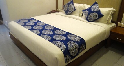 Gopika Regency Room Type - Deluxe AC Room