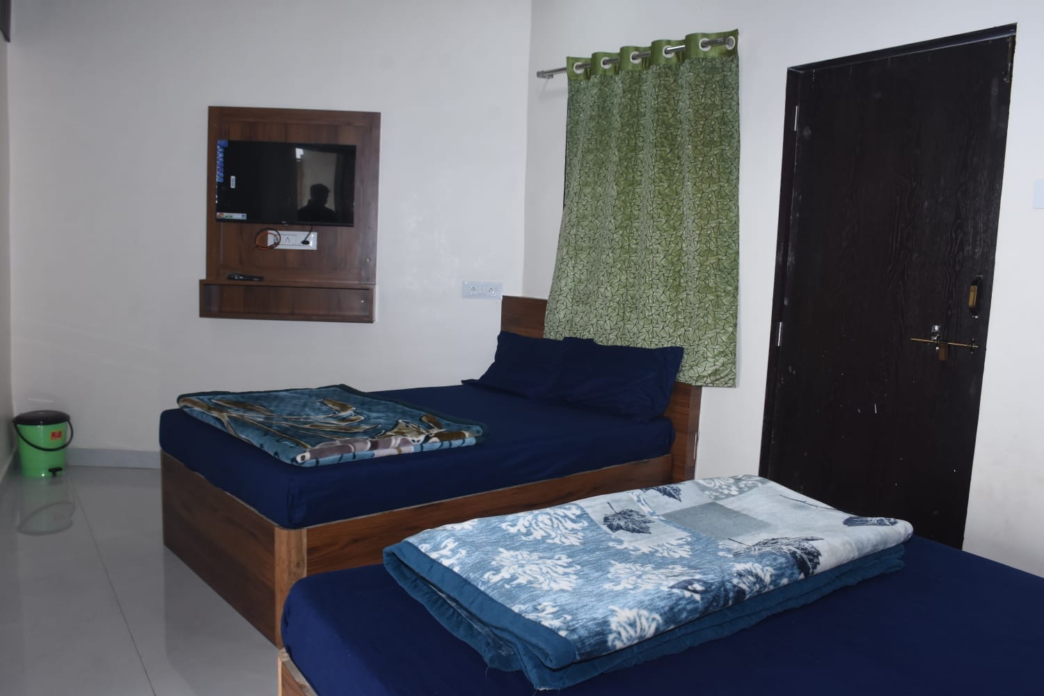 Ram Niwas | Valley View Cottage - Tap to explore photos