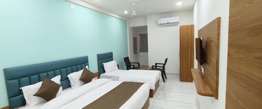 Hotel Akruti Inn