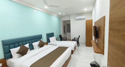 Hotel Akruti Inn Room Type - Family Room