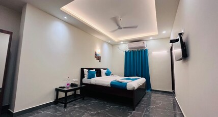 SEMAYRA, 90 MTRS FROM SEA BEACH Room Type - FAMILY ROOM