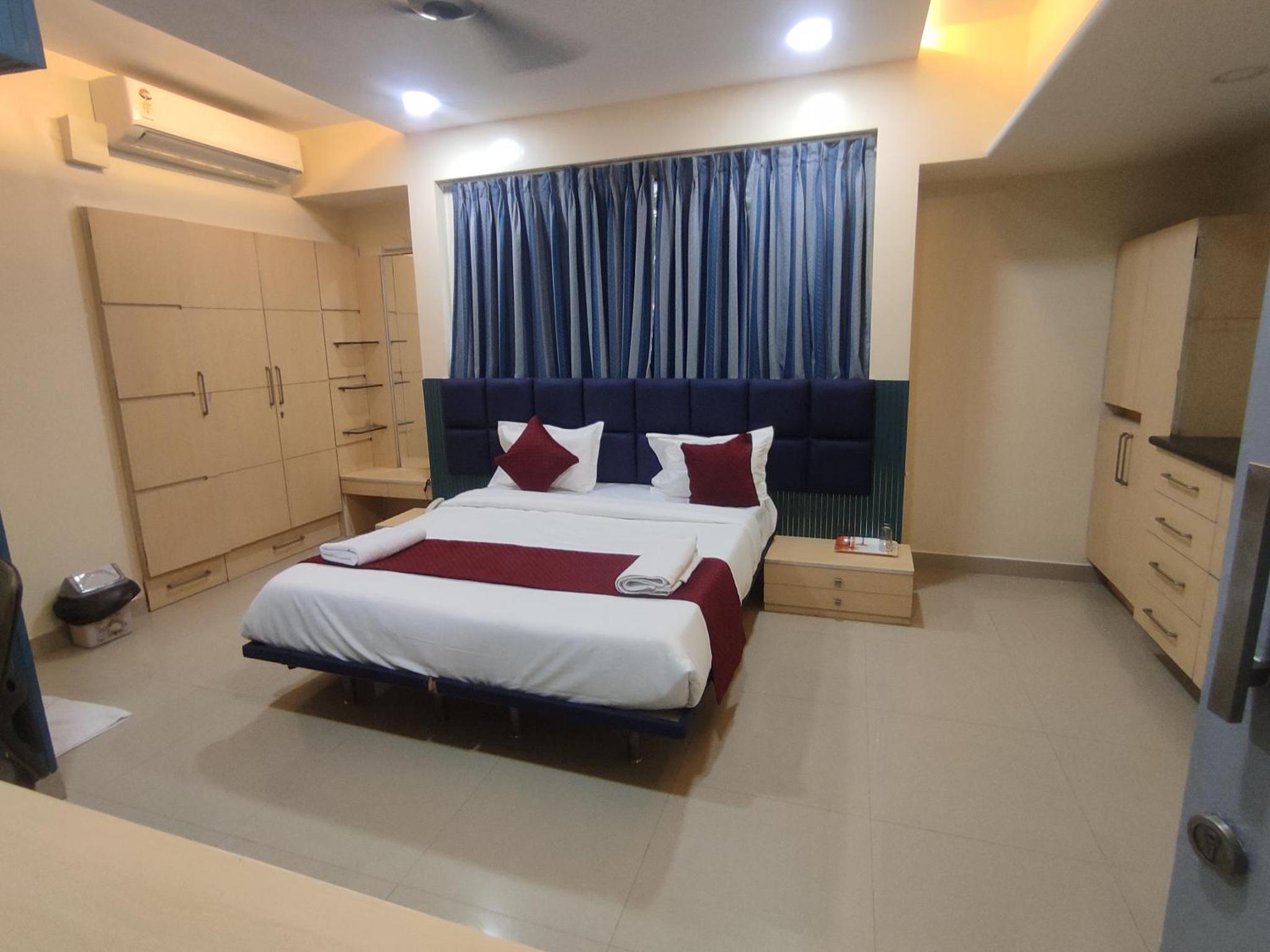 Hotel Samarth Inn Baner - Tap to explore photos