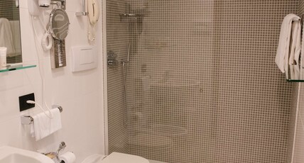 Best Western Regina Elena Room Type - 1 Queen Bed, Non-Smoking, Superior Room, Sofabed For One Person, Side Sea View, Convertible Into Two