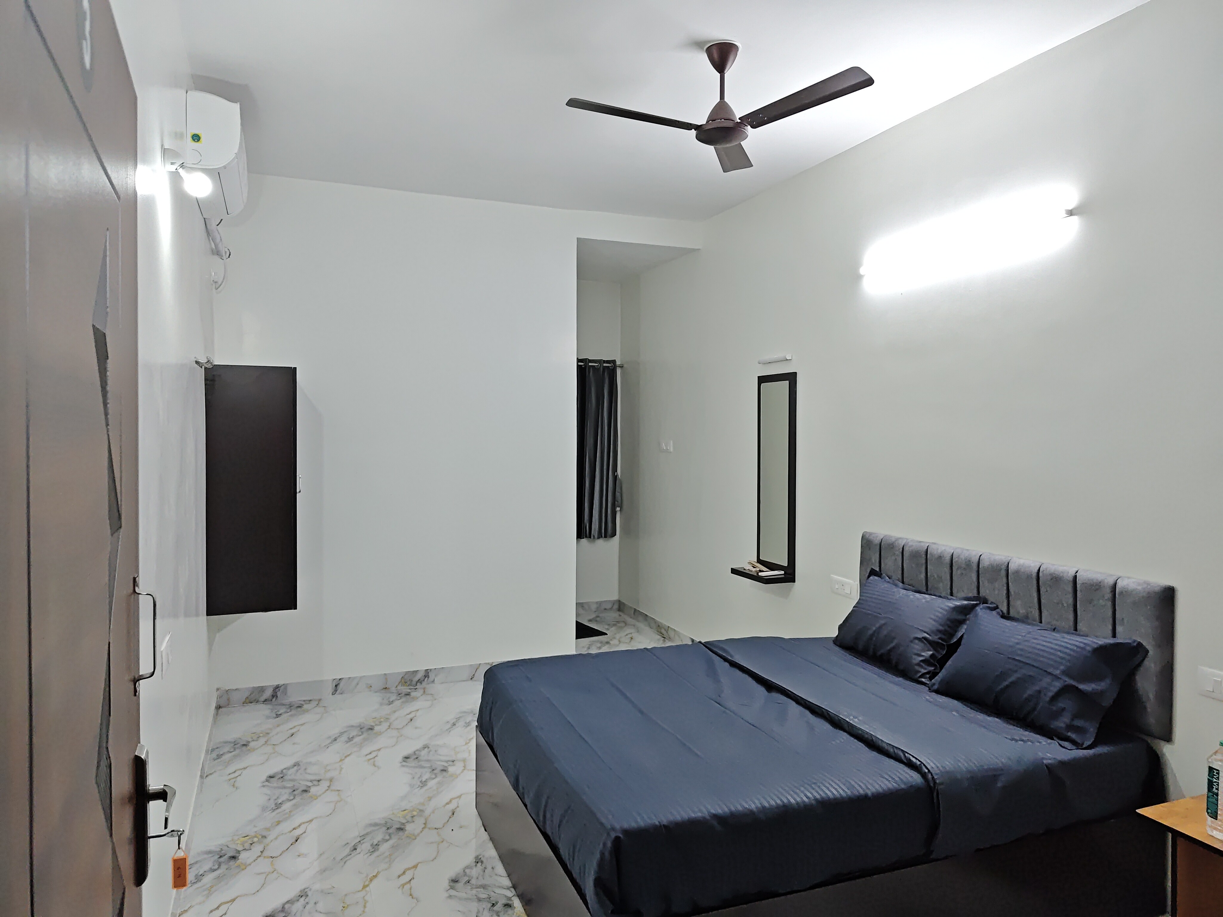 Sri Selvakumar Residency - Tap to explore photos