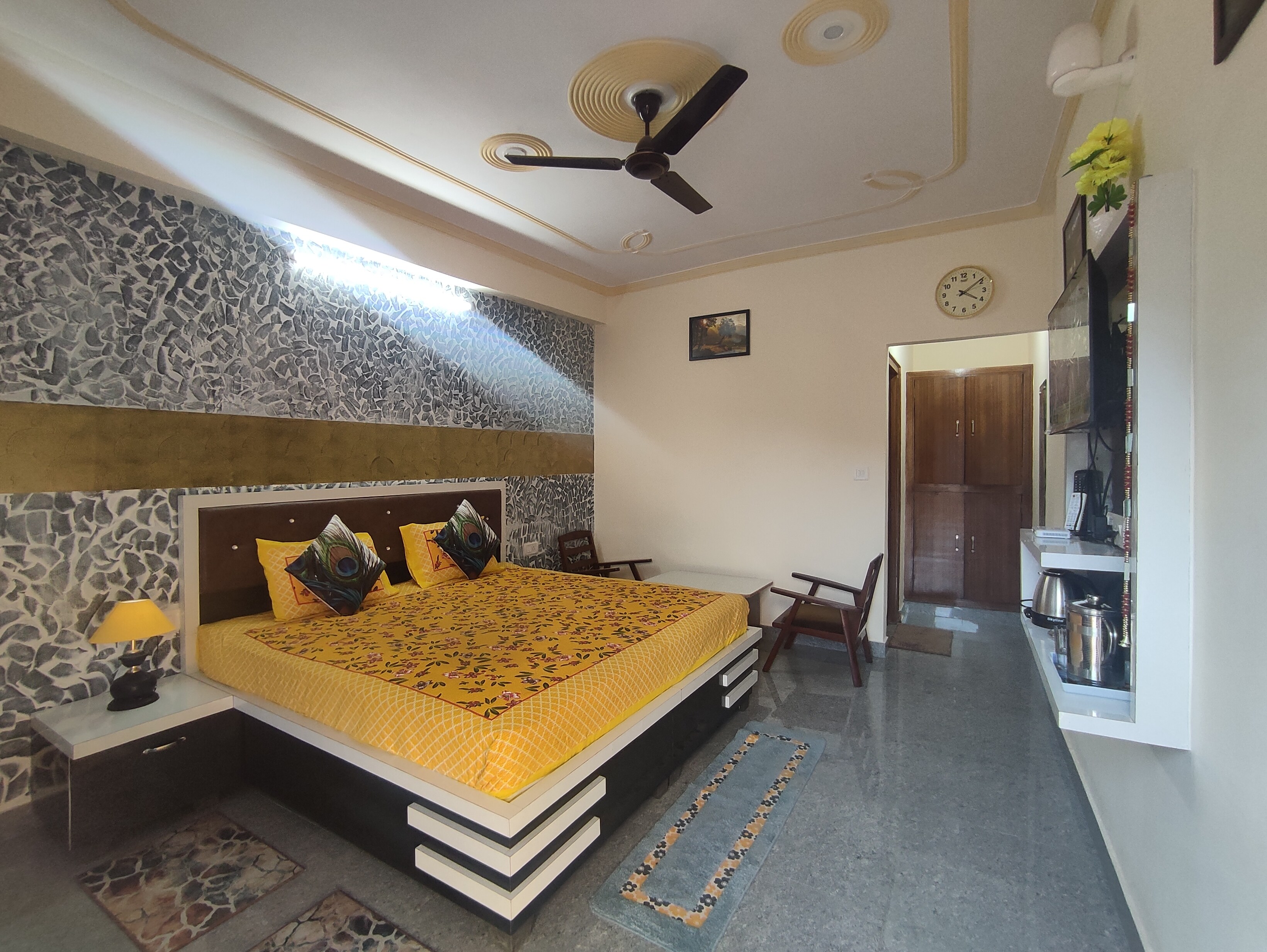FOUR SEASON HOMESTAY BHOWALI BHIMTAL - Tap to explore photos