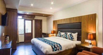 Hotel Shiwalik Regency - The Mall Road Room Type - Super Deluxe Room(with Balcony and Hill View)- with one way pick up from lift at mall road to hotel 