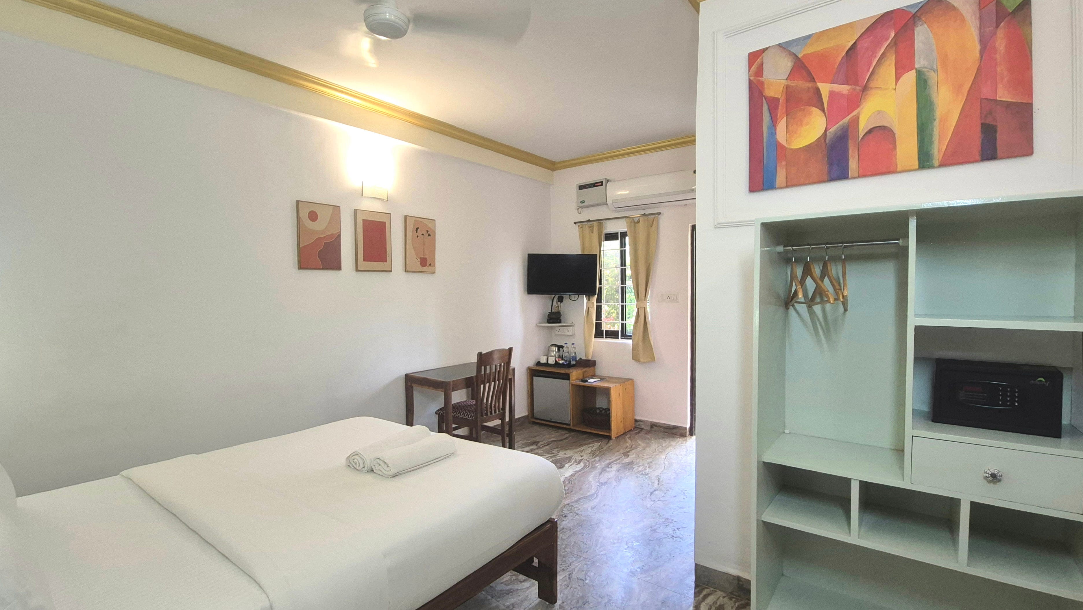 Laliguras Villa| Rooms & Restaurant - Tap to explore photos