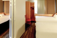 Ibis Les Herbiers
