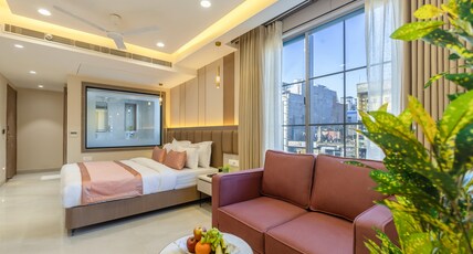 The Delhi Dreams - A Luxury Boutique Hotel Room Type - Dream Suite + City View + Bathtub