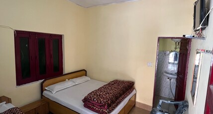 Gujrat Bhawan Room Type - Triple Room