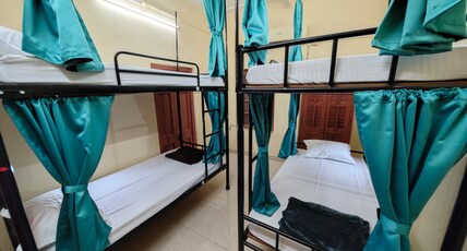 Evara Stays Backpackers Hotel Room Type - 3B 4 BED SUPERIOR MIXED DORM