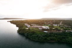 Narwar Lakefront Resort