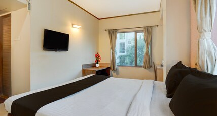Super Townhouse Oak Pune Railway Station Formerly Kapil Residency Room Type - Classic