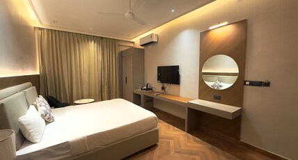 Royal Palm Inn Ayodhya Room Type - Executive Room