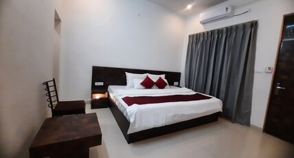 Neel Amar Villas Room Type - Deluxe Room
