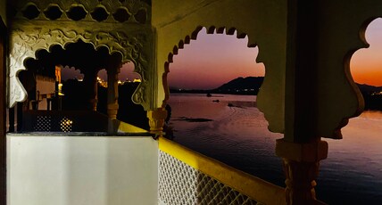 Vallabhgarh The Lake Retreat Room Type - deluxe room with balcony and lake view