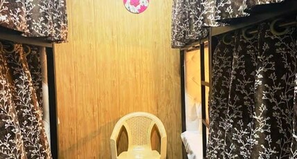Jay Shree Shyam Dormitory Room Type - AC Female Dormitory
