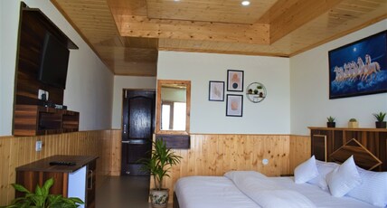 New Kufri Home Stay Room Type - Deluxe Double Room 