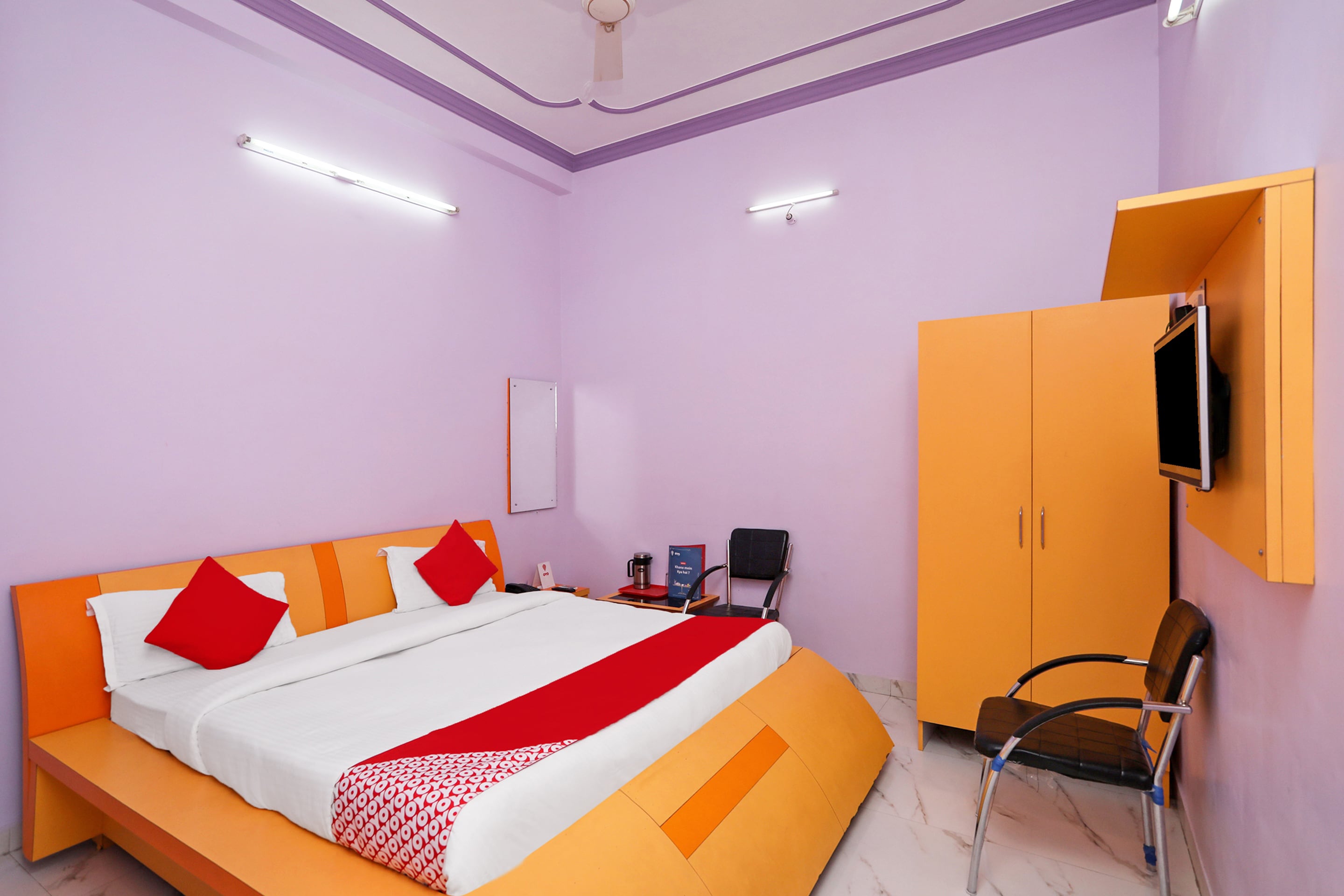 Hotel O Chaitdeep Palace Lawn and Guest House - Tap to explore photos