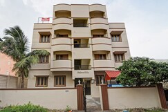 Collection O Senthamizh Residency