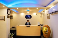 HOTEL RAISINA HILL