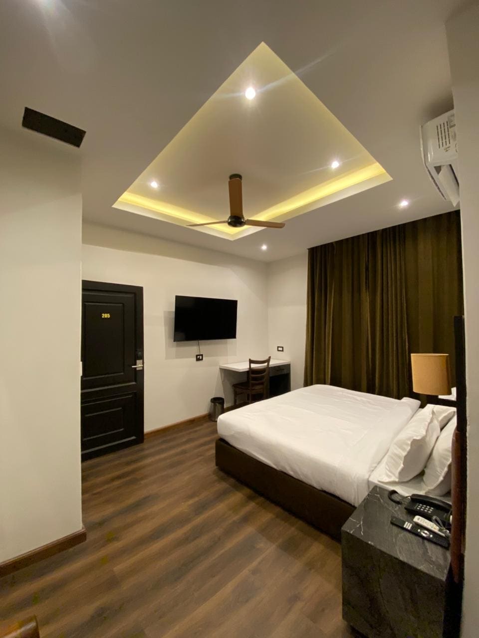 GRAND HOTEL ANNEX Aizawl - Tap to explore photos