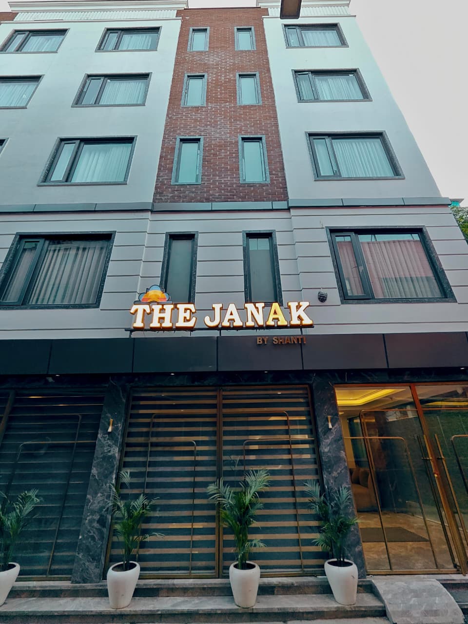 THE JANAK - Tap to explore photos