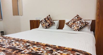 Athasri Inn HSR Layout Room Type - Deluxe Room