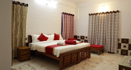 Fifth Range Cottages Room Type - Deluxe Balcony Room