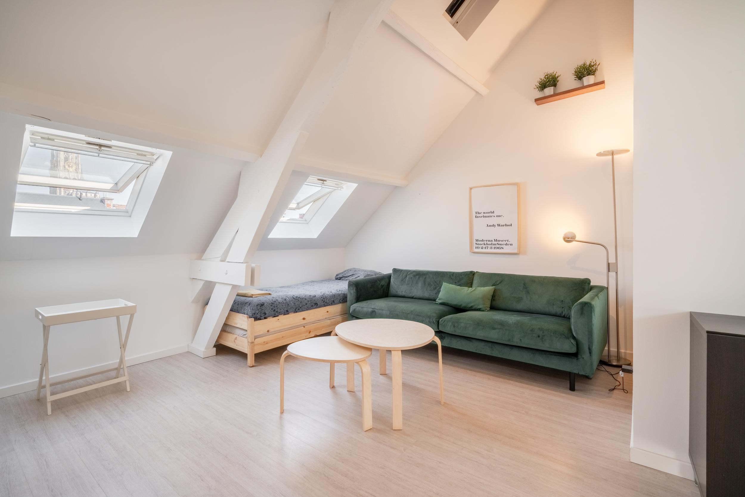 Cosy 1-Bedroom Apartment, Antwerp - Tap to explore photos