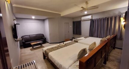 Le Grace Residency Room Type - Deluxe Family 4 Bed AC Room