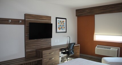 Holiday Inn Express MONTERREY - FUNDIDORA Room Type - 1 King Standard