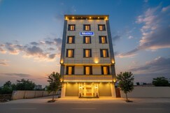 FabHotel CG International - 500m from New Delhi Railway Station