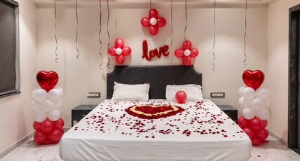 Hotel Nee Residency Room Type - Premium Room With Jacuzzi