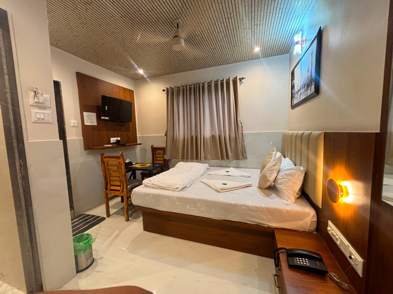 HOTEL VISHWADARSHAN - Tap to explore photos