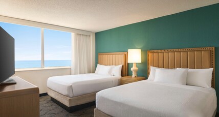 Embassy Suites Deerfield Beach - Resort & Spa Room Type - 2 DBLS OCEAN SUITE ACC TUB