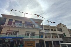 Tashi ling  guest house and restaurant 
