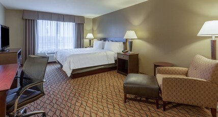 Holiday Inn Eau Claire South Room Type - 1 King Standard Mobil Access Roll Shwr