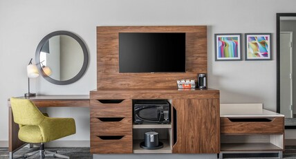 Hampton Inn & Suites-Dallas Allen Room Type - 1KING STUDY SOFABED NOSMOK