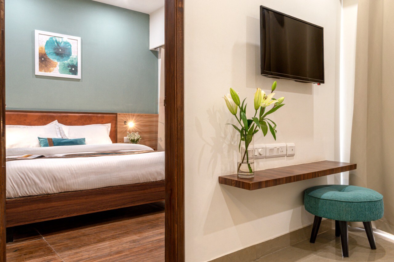Park Serviced Apartments Near Millenium City Center - Tap to explore photos