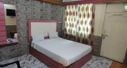 Hotel Shiv Tara Room Type - Classic AC Room Hotel Shiv Tara Room Type - Classic AC Room