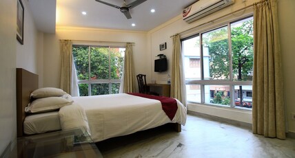 The Residency Hotel Room Type - Deluxe Room