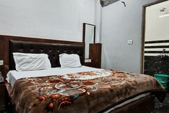 Bam Bam Palace | Near Kashi Vishwanath